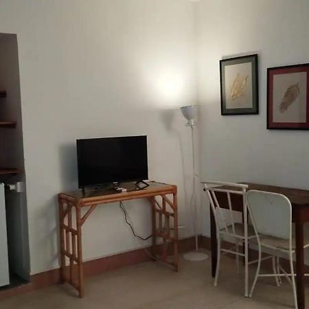 לצ'ה Garden Suite At Palazzo Famularo מראה חיצוני תמונה
