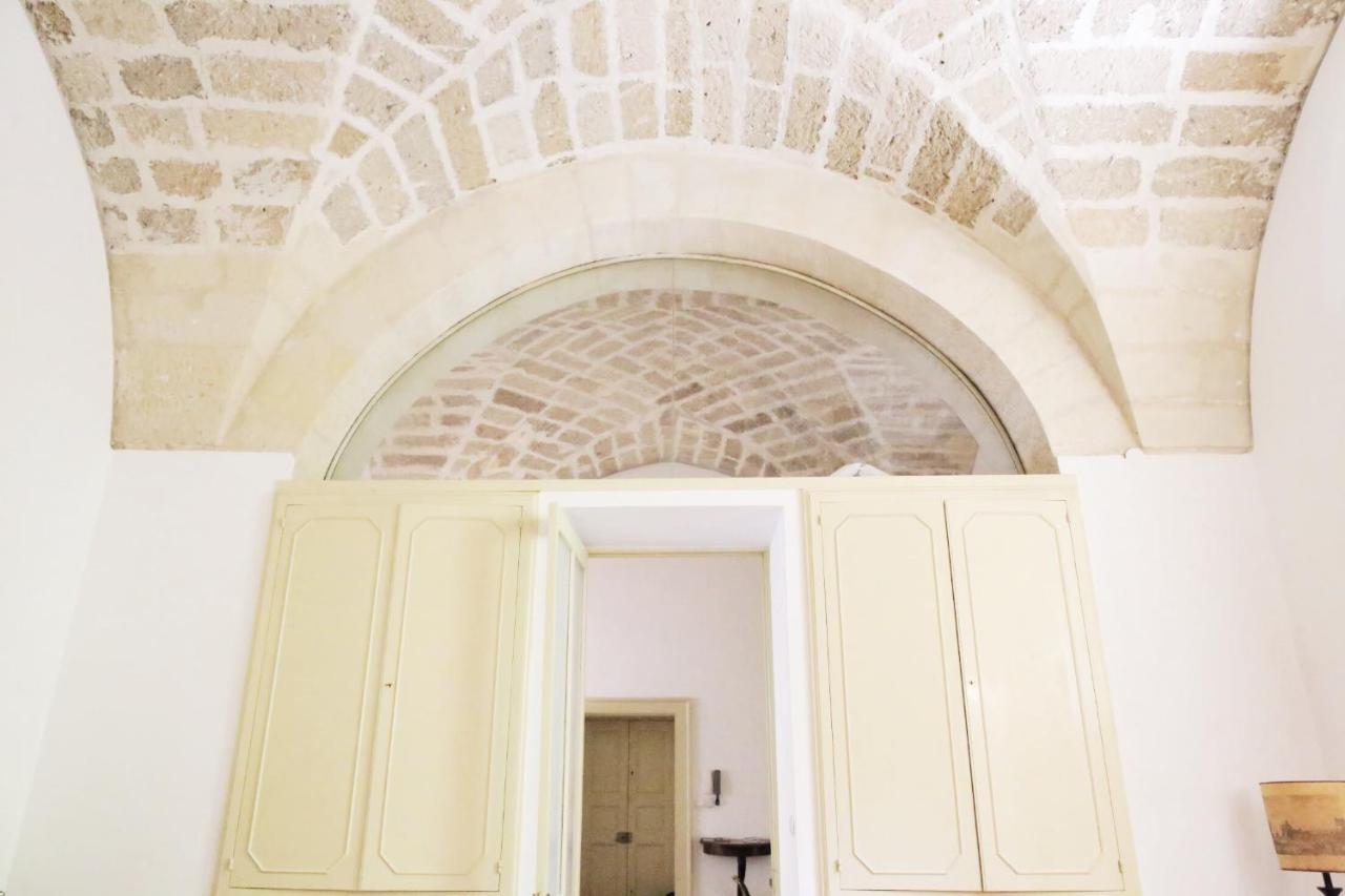 לצ'ה Garden Suite At Palazzo Famularo מראה חיצוני תמונה